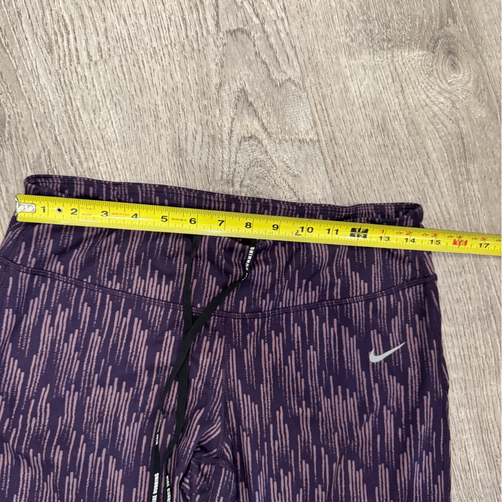 Nike Women's running Purple Patterned cropped Leggings size large - Picture 4 of 8